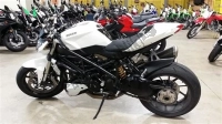 Wszystkie oryginalne i zamienne części do Twojego Ducati Streetfighter USA 1100 2010.